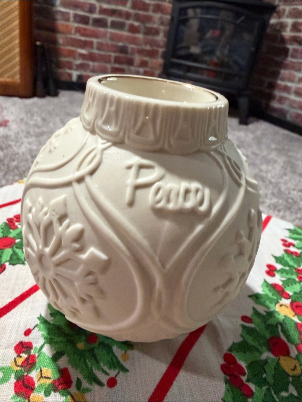Lenox Cream Embossed Holiday porcelain Votive holder